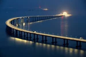 Humo de sílice para puente de cruce marítimo.